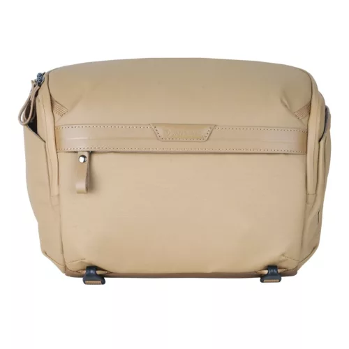Vanguard VEO Metro 7-Liter Camera and Everyday Shoulder Bag Beige