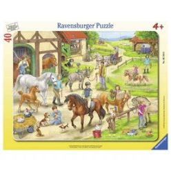 Ravensburger: A lovastanyán 40 darabos puzzle