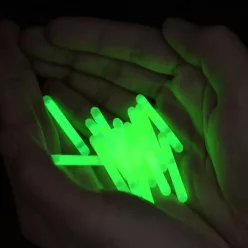   20 db világító fénypálcika éjszakai horgászathoz – növelje a fogást a fluoreszkáló fénypálcikákkal
